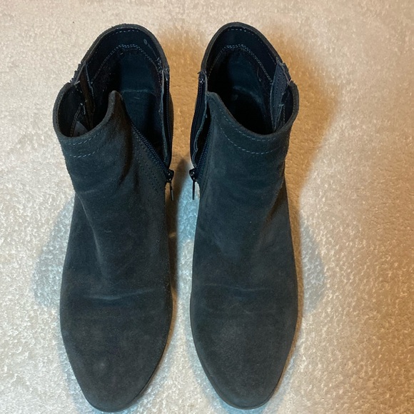 Blondo Valli dark Gray suede ankle boots sz 8.5 - Picture 1 of 5
